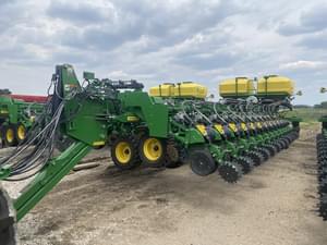2025 John Deere DB80 Image